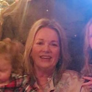 Meet your Posher, Adrianne